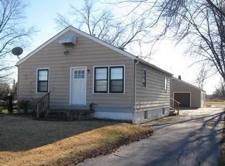 5422 Baumgartner Rd, Saint Louis, MO 63129