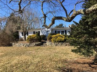 491 Taugwonk Rd, Stonington, CT 06378
