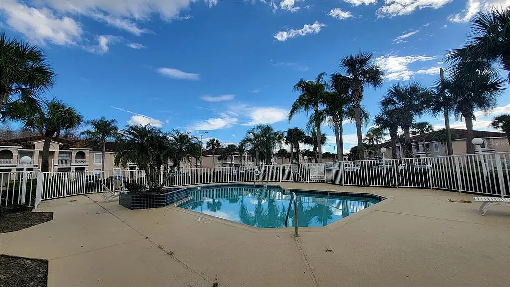 2 bed, 2.0 bath, 1013 sqft, $1,600 — Photo 4