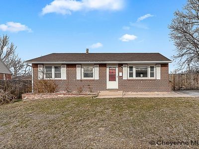 956 Hillcrest Rd, Cheyenne, WY, 82001
