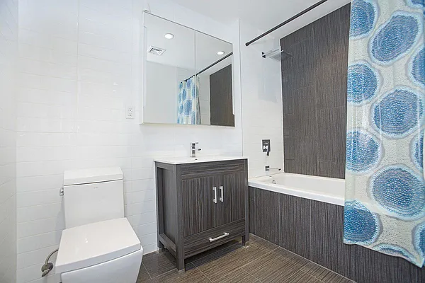 Rented by Compass | media 13