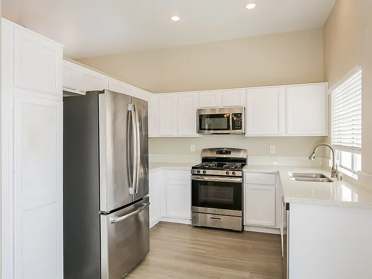 3219 Panamint Ct — Photo 8