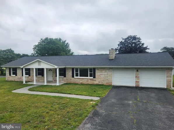 11195 Valley Rd, Berkeley Springs, WV 25411