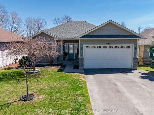 8 Avery Ct, Parry Sound, ON P2A 3C4