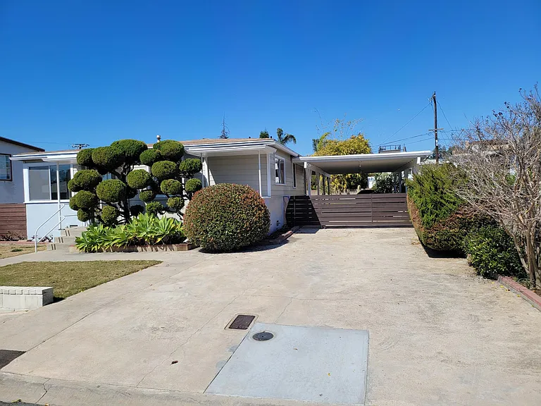 6822 Lake Ct — Photo 3