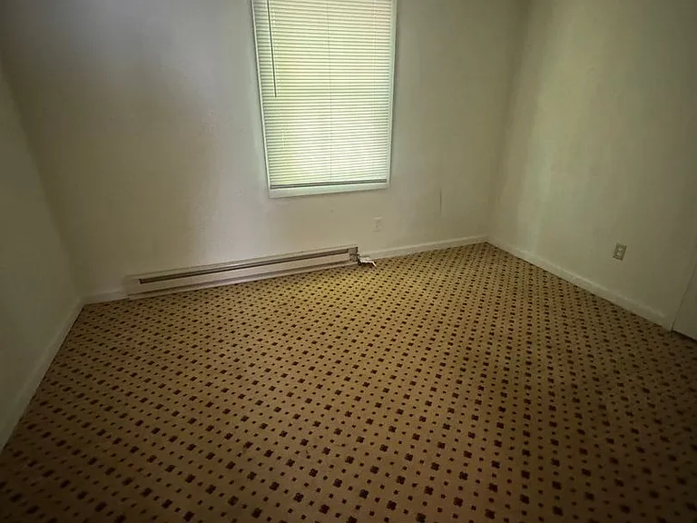 229 S Paul St — Photo 6