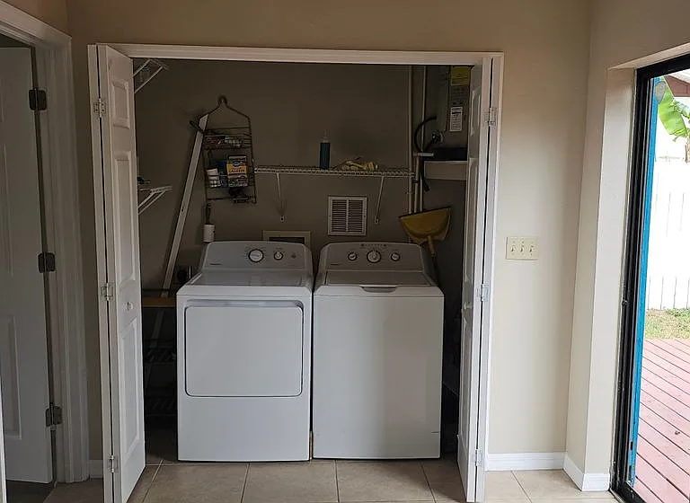 5412 S Bernie St — Photo 9