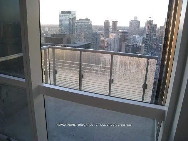 386 Yonge St #4101 — Photo 13