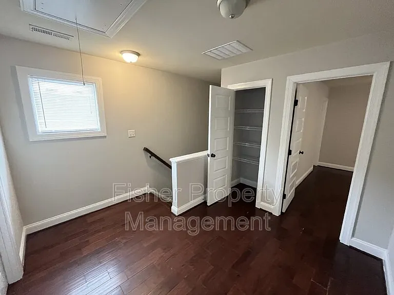 1411 Porter St #B — Photo 14