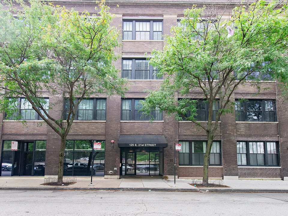 2100 S Indiana Ave #112