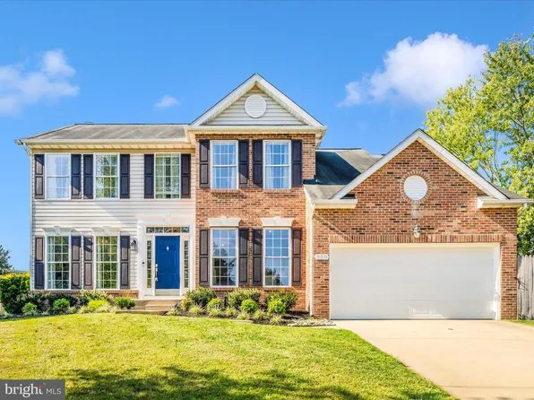 950 Winchester Dr, Westminster, MD 21157