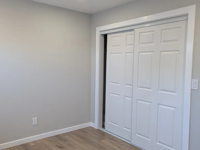 19118 Meekland Ave #B — Photo 14