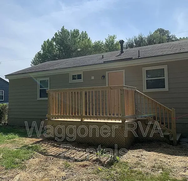 924 Kingsway Rd — Photo 20