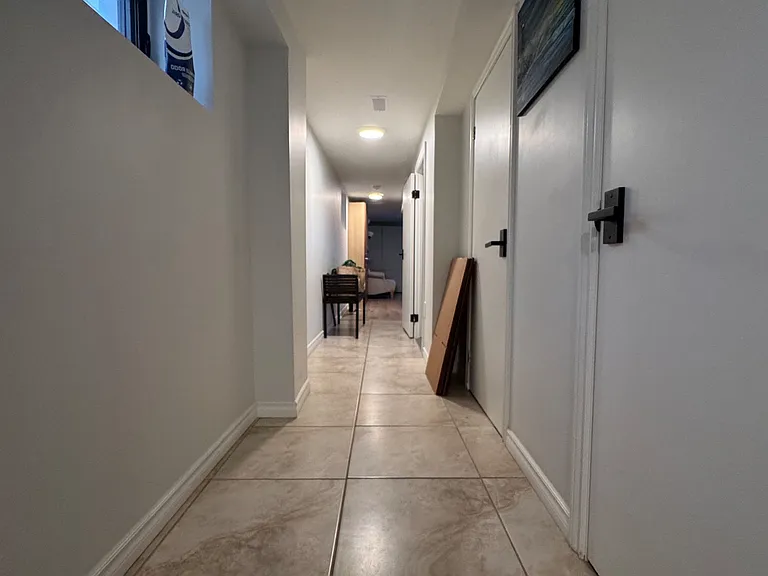 229 Caledonia Rd #LOWER — Photo 11