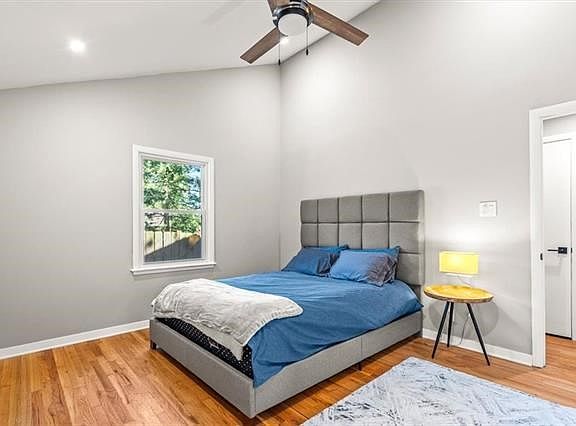 5th image of 4504 Liberty St