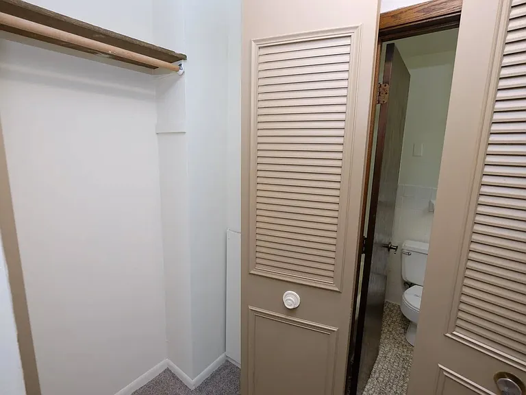 Elevate your living at Central Lakes of Uptown. Enjoy spacious closets and modern amenities designed for your comfort. Make the most of your lifestyle in vibrant surroundings. Schedule a tour today and see your new home!