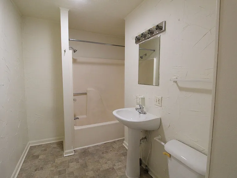 330 N High St #101 — Photo 12