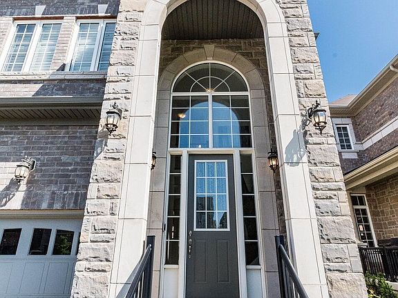 3rd image of 16 Monarch Dr