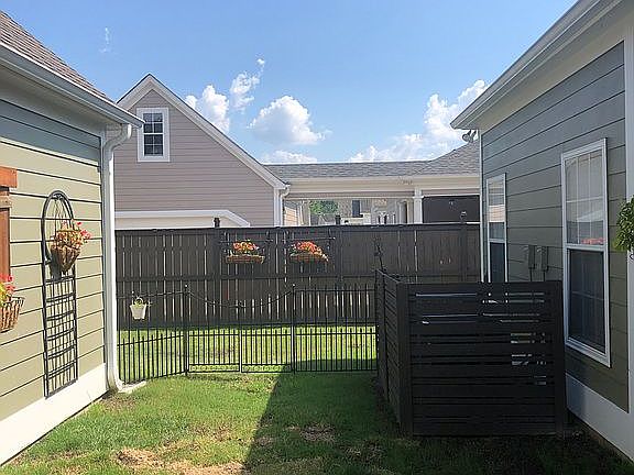 2nd image of 1089 Kelly Creek Way