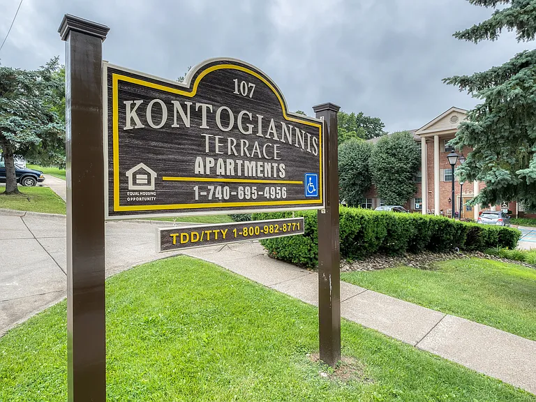 Kontogiannis Terrace Apartments — Photo 2