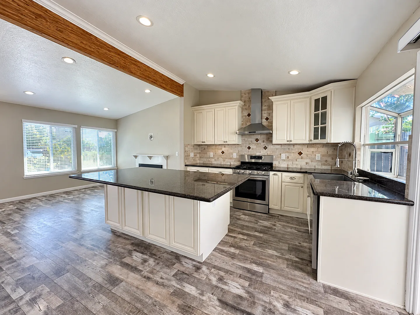 Available for Rent! Beautifully Updated 4-Bedroom Home in Prime Livermore Location — Photo 2