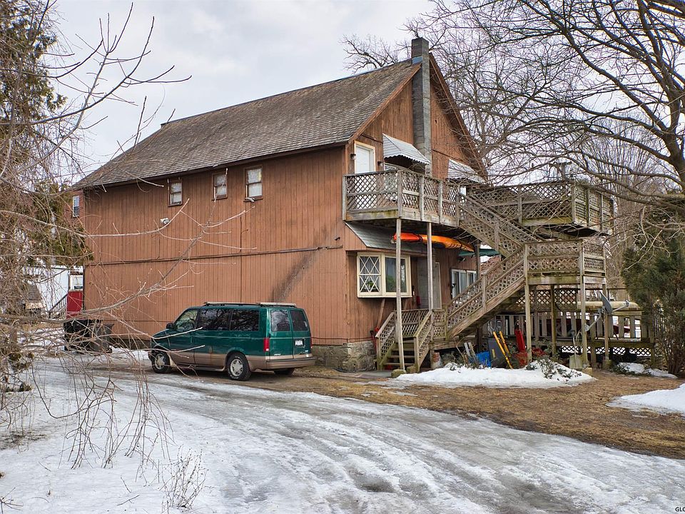2nd image of 1 Waters Edge Ln