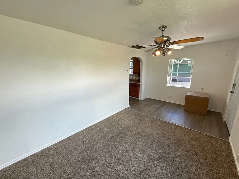 3810 Mahrt Ave SE — Photo 4
