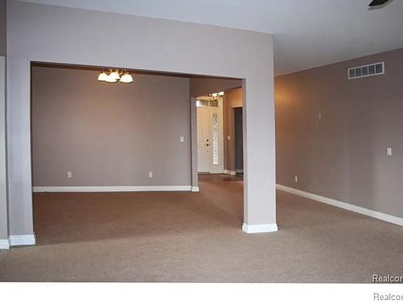 3rd image of W Auburn Unit 20