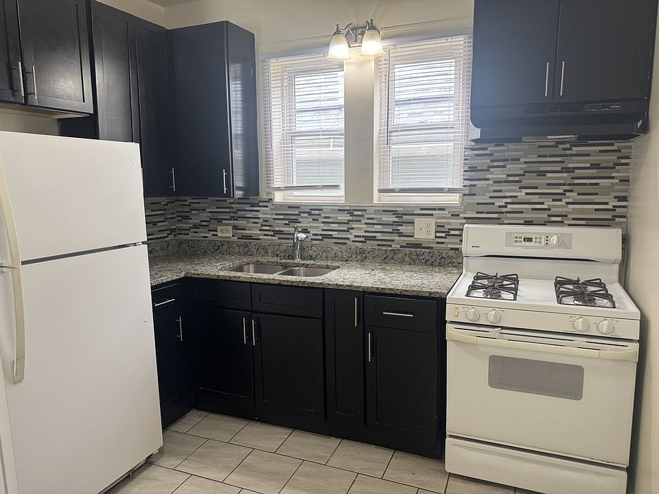 1st image of 8720 S Saginaw Ave #2
