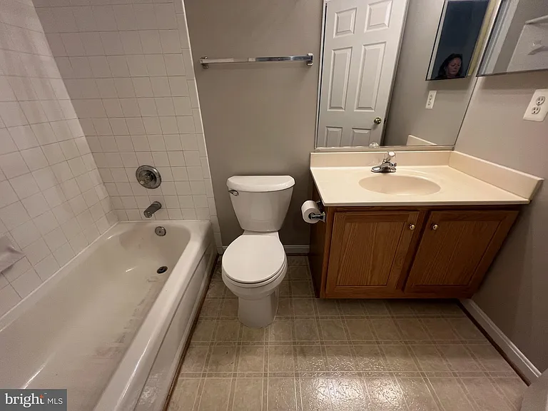 18023 Calabar Dr — Photo 21