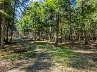 334 Log Cabin Drive, Pomfret, VT 05067