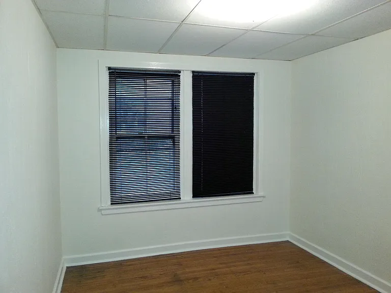 244 S 44th St #2F — Photo 6