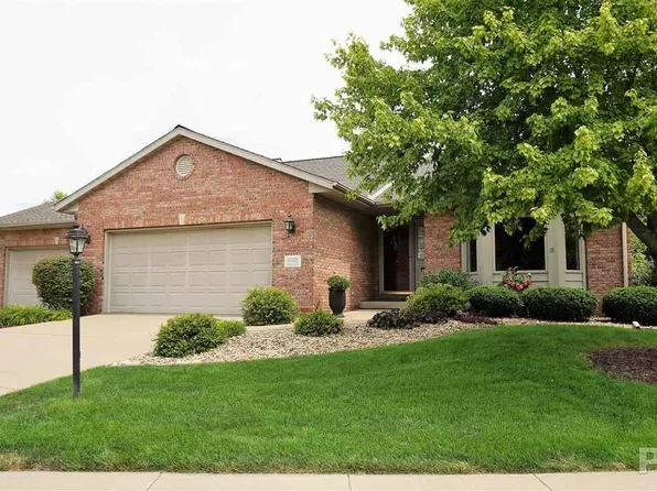 10502 N Pheasant Ln, Peoria, IL 61615