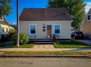 54 8th Ave, Brantford, ON N3S1C3