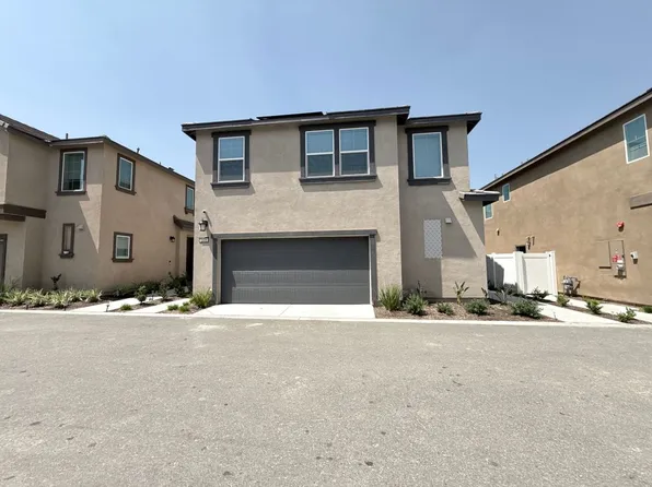 2448 Powell Dr, Rialto, CA 92377