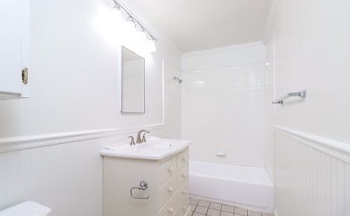2nd image of 906 Cottage Dr