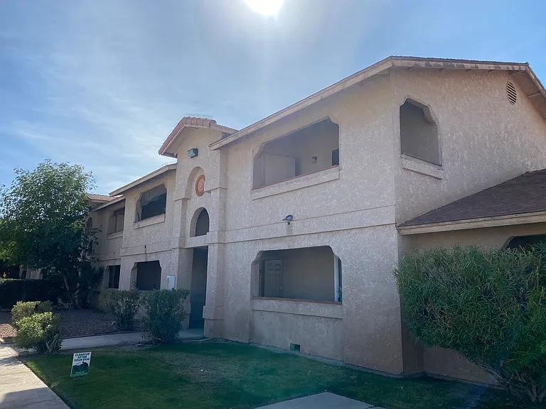 Sunrise Apartments — Photo 3