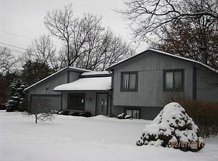 3290 Jennella Dr, Commerce Township, MI 48390