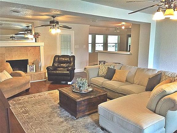 2nd image of 338 Somerset Cir