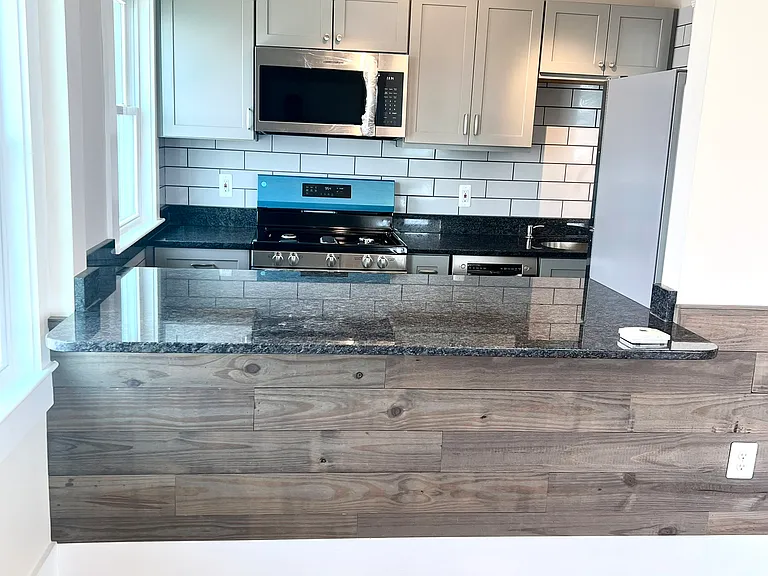 6 Elmwood Ct #2 — Photo 6