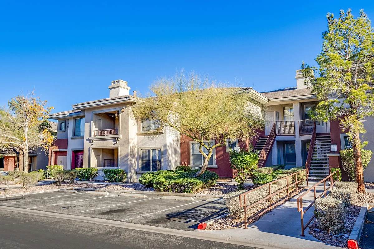 Building Photo - Duckhorn Ct