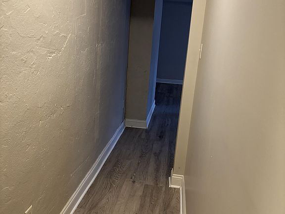 4th image of 5501 Babcock Blvd #9