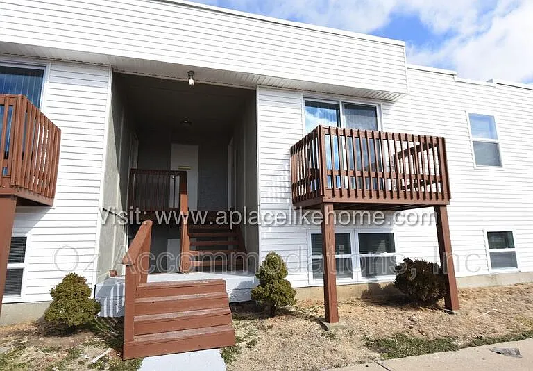 8201 Spring Valley Rd #13C — Photo 1