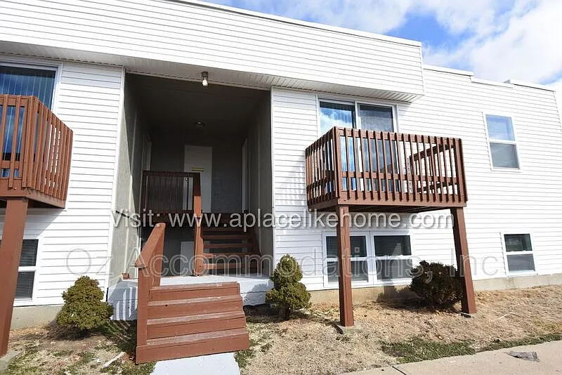 8201 Spring Valley Rd #13C