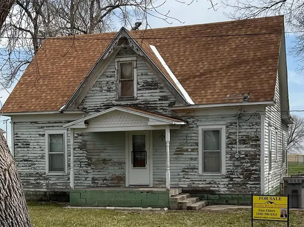 342 Hall St, Phillips, NE 68865