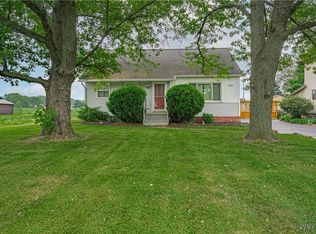 5935 Ward Rd, Sanborn, NY 14132