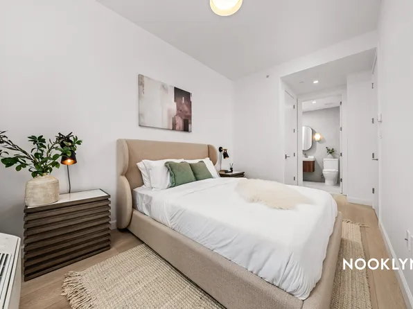 26-04 Jackson Avenue image 3 of 42