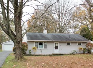 225 Clifton Dr NE, Warren, OH