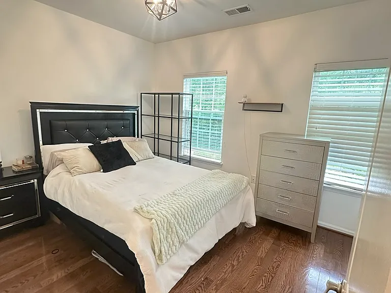 5504 Glover Park Dr — Photo 17