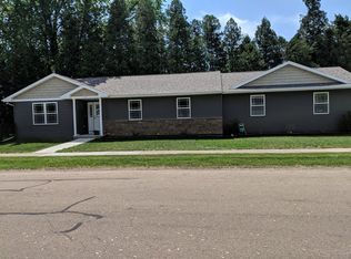 815 Hobbs Ave, Oshkosh, WI 54901